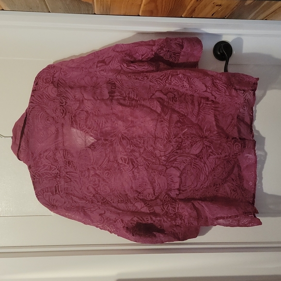 Purple lace floral button-down short-sleeve tee - Picture 2 of 2